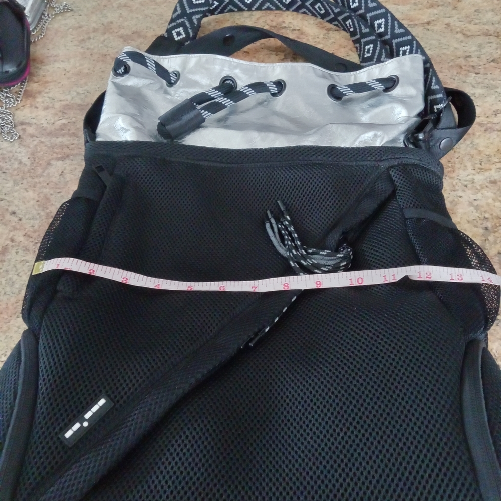 Hand bag - Picture 2 of 8